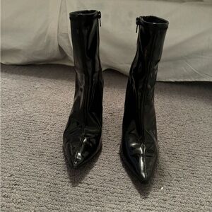 Jeffrey Campbell black patent leather booties size 9